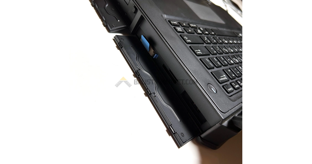 Dell Latitude 5424 Rugged Askeri Notebook