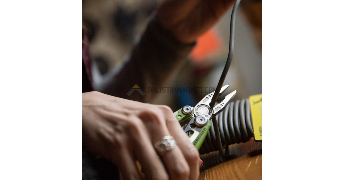 Leatherman Skeletool Topo Blade Çok Amaçlı Pense (Siyah)
