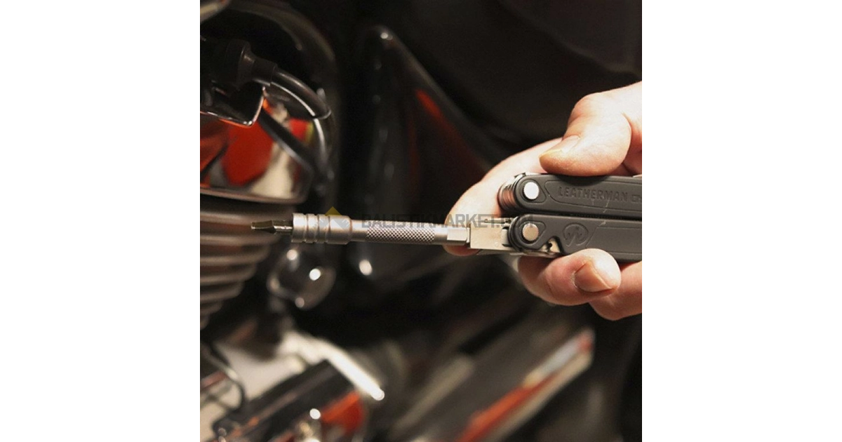 Leatherman Burgulu Tornavida Uzatıcısı (Metalik)