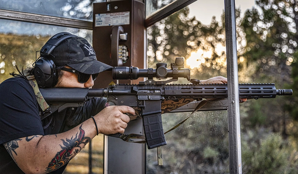 Vortex Venom 1-6x24 SFP AR-BDC3 (MOA) Tüfek Dürbünü + Venom 3 MOA Red Dot + Sport Mount Bundle 